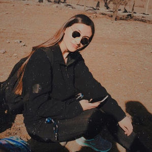 Meet your Posher, Jael